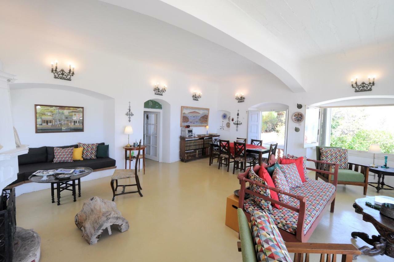 Rallou House Hydra Extérieur photo